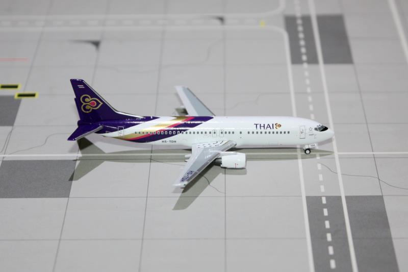 1/400 Thai Airways B 737-400 Miniature Models M4TG734B - Midwest Model Store