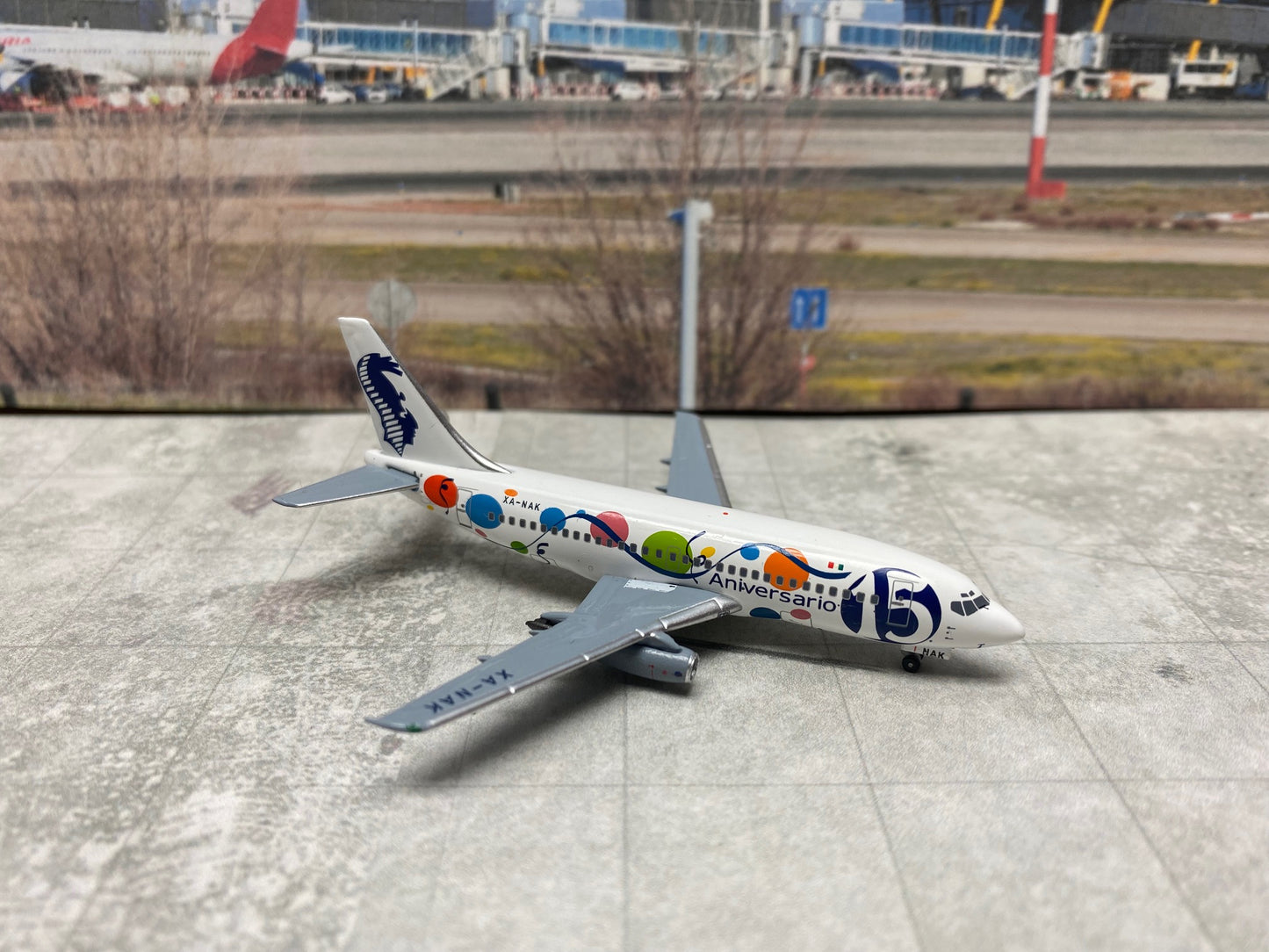 *1/400 AVIACSA B 737-200 El Aviador Models EAV400-NAK
